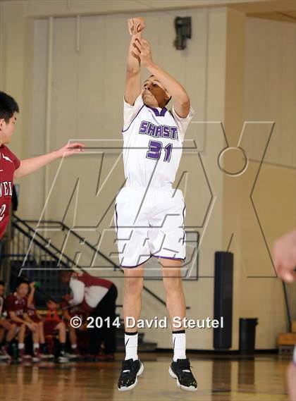 Thumbnail 3 in Lowel vs. Shasta (Trojan Toss-Up) photogallery.