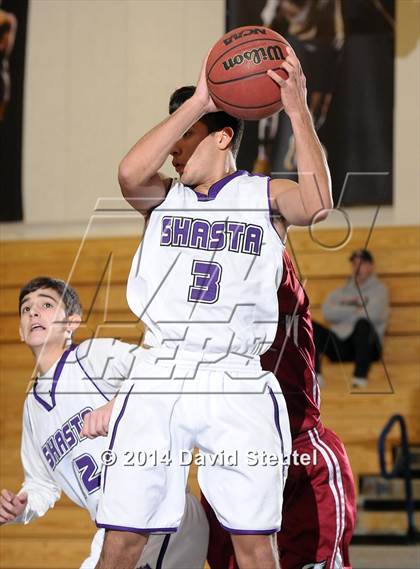 Thumbnail 1 in Lowel vs. Shasta (Trojan Toss-Up) photogallery.