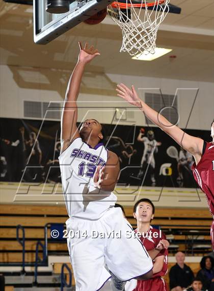 Thumbnail 3 in Lowel vs. Shasta (Trojan Toss-Up) photogallery.