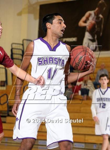 Thumbnail 2 in Lowel vs. Shasta (Trojan Toss-Up) photogallery.