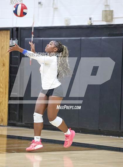 Thumbnail 3 in Malverne @ West Hempstead photogallery.