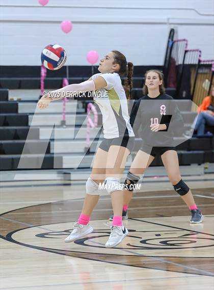 Thumbnail 1 in Malverne @ West Hempstead photogallery.