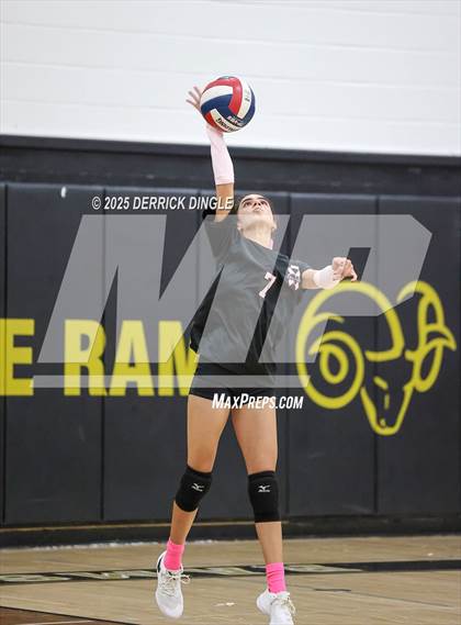 Thumbnail 2 in Malverne @ West Hempstead photogallery.