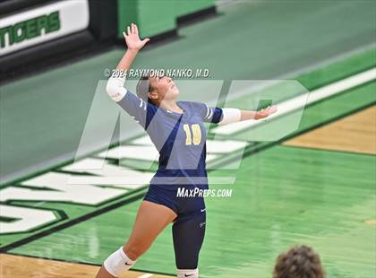 Thumbnail 1 in Delta @ Yorktown photogallery.