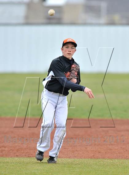 Thumbnail 2 in Nocona vs Valley View (Lindsay Tournament) photogallery.