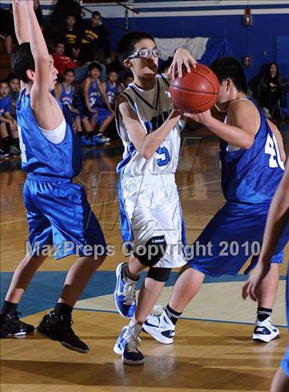 Thumbnail 3 in San Marino vs San Gabriel photogallery.