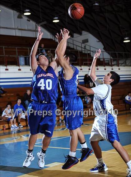 Thumbnail 2 in San Marino vs San Gabriel photogallery.