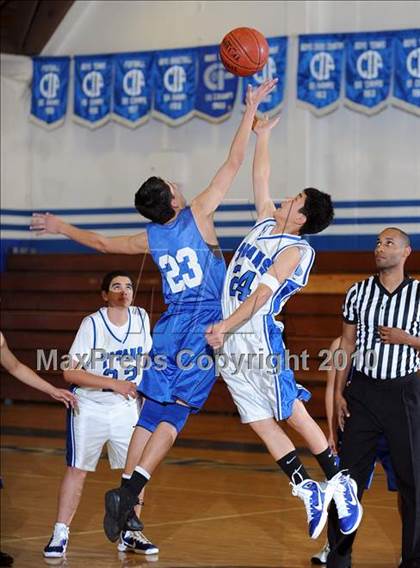 Thumbnail 1 in San Marino vs San Gabriel photogallery.
