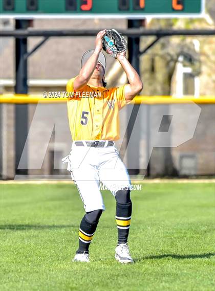 Thumbnail 3 in Olathe South @ Shawnee Mission West photogallery.