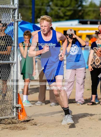 Thumbnail 1 in Nyssa Invitational photogallery.
