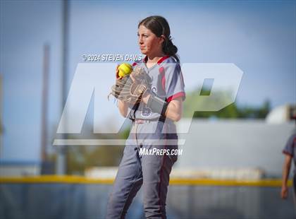 Thumbnail 2 in McClintock VS Valley Christian photogallery.