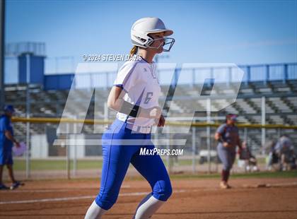 Thumbnail 1 in McClintock VS Valley Christian photogallery.