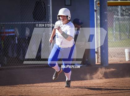 Thumbnail 1 in McClintock VS Valley Christian photogallery.
