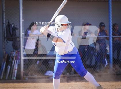 Thumbnail 3 in McClintock VS Valley Christian photogallery.