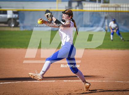 Thumbnail 1 in McClintock VS Valley Christian photogallery.