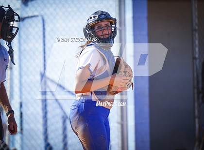 Thumbnail 1 in McClintock VS Valley Christian photogallery.