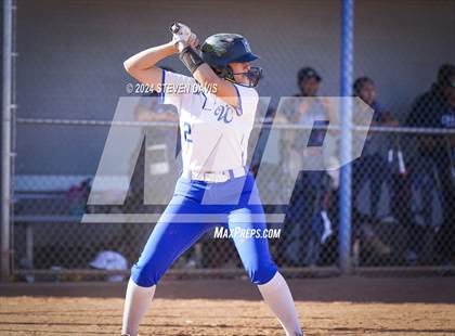 Thumbnail 2 in McClintock VS Valley Christian photogallery.