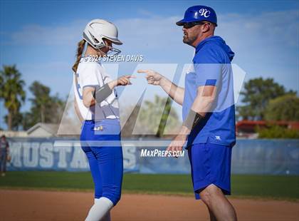 Thumbnail 2 in McClintock VS Valley Christian photogallery.