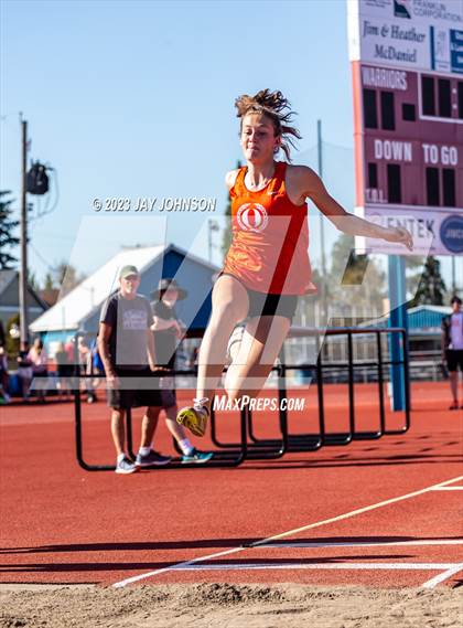 Thumbnail 3 in Rob Allen Twilight Invitational (Long Jump) photogallery.
