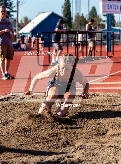 Thumbnail 3 in Rob Allen Twilight Invitational (Long Jump) photogallery.
