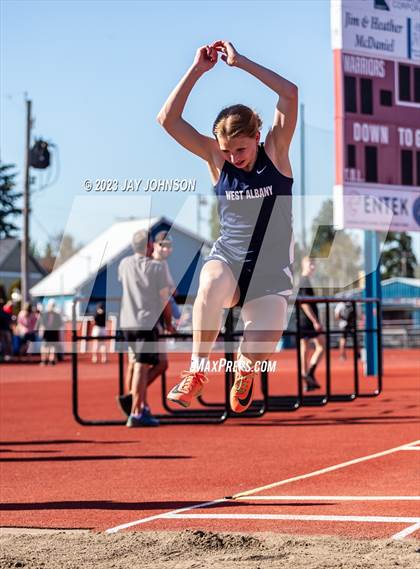 Thumbnail 3 in Rob Allen Twilight Invitational (Long Jump) photogallery.