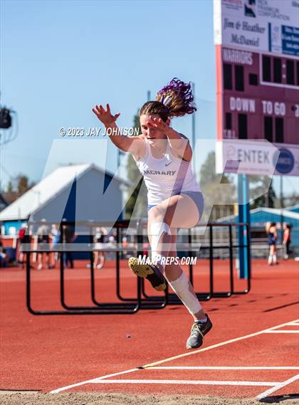 Thumbnail 3 in Rob Allen Twilight Invitational (Long Jump) photogallery.