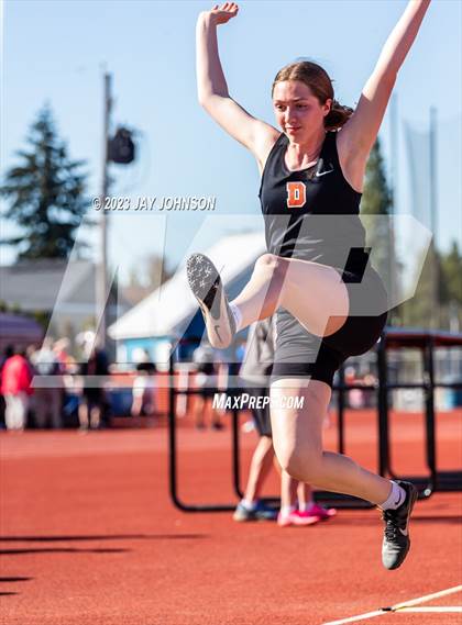 Thumbnail 3 in Rob Allen Twilight Invitational (Long Jump) photogallery.