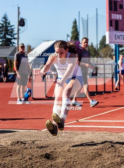 Thumbnail 3 in Rob Allen Twilight Invitational (Long Jump) photogallery.