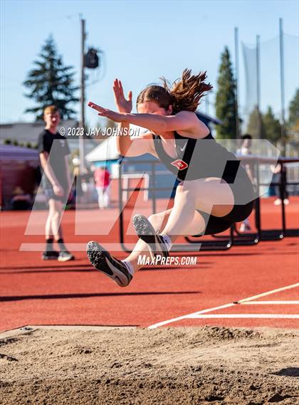 Thumbnail 2 in Rob Allen Twilight Invitational (Long Jump) photogallery.