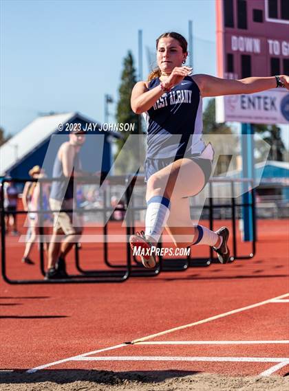 Thumbnail 3 in Rob Allen Twilight Invitational (Long Jump) photogallery.