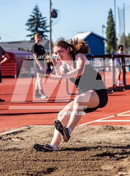 Thumbnail 3 in Rob Allen Twilight Invitational (Long Jump) photogallery.