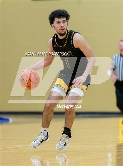 Thumbnail 2 in Edna vs. Lytle (UIL 3A Area Playoffs) photogallery.