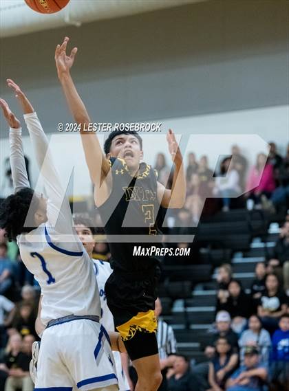 Thumbnail 3 in Edna vs. Lytle (UIL 3A Area Playoffs) photogallery.