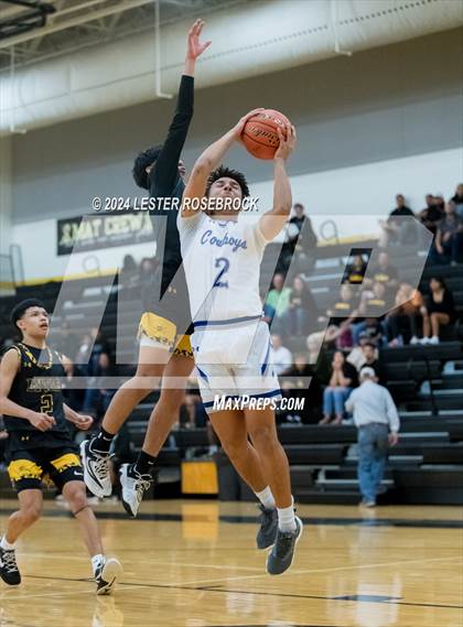 Thumbnail 3 in Edna vs. Lytle (UIL 3A Area Playoffs) photogallery.