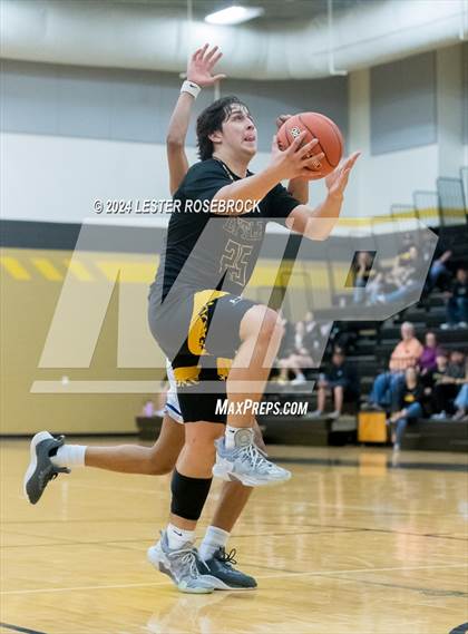Thumbnail 3 in Edna vs. Lytle (UIL 3A Area Playoffs) photogallery.