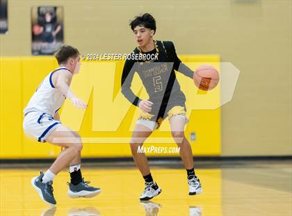 Thumbnail 3 in Edna vs. Lytle (UIL 3A Area Playoffs) photogallery.