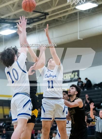 Thumbnail 3 in Edna vs. Lytle (UIL 3A Area Playoffs) photogallery.