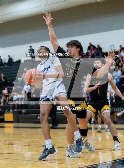 Thumbnail 2 in Edna vs. Lytle (UIL 3A Area Playoffs) photogallery.