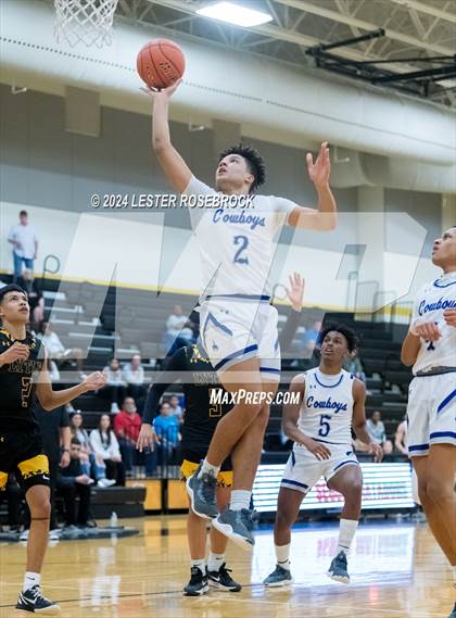 Thumbnail 3 in Edna vs. Lytle (UIL 3A Area Playoffs) photogallery.