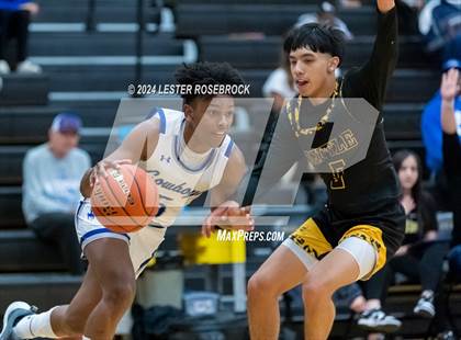 Thumbnail 1 in Edna vs. Lytle (UIL 3A Area Playoffs) photogallery.