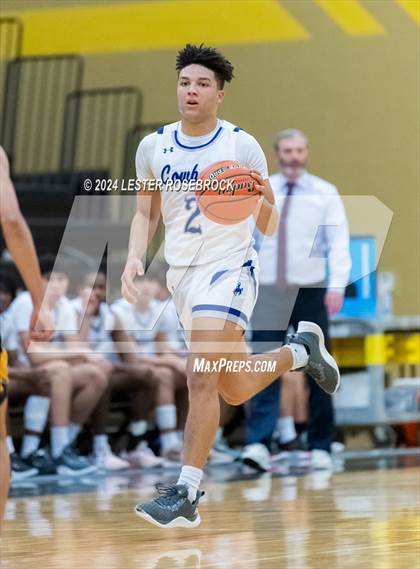 Thumbnail 1 in Edna vs. Lytle (UIL 3A Area Playoffs) photogallery.