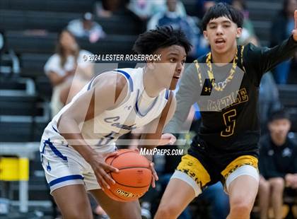 Thumbnail 2 in Edna vs. Lytle (UIL 3A Area Playoffs) photogallery.