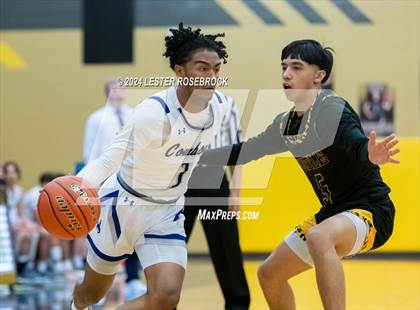 Thumbnail 2 in Edna vs. Lytle (UIL 3A Area Playoffs) photogallery.