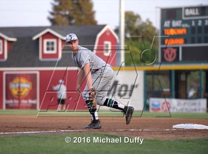 Thumbnail 2 in Redwood vs. Tehachapi (CIF Central Section Div II Final) photogallery.
