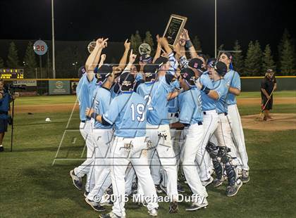 Thumbnail 3 in Redwood vs. Tehachapi (CIF Central Section Div II Final) photogallery.