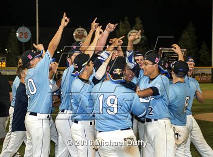 Thumbnail 1 in Redwood vs. Tehachapi (CIF Central Section Div II Final) photogallery.