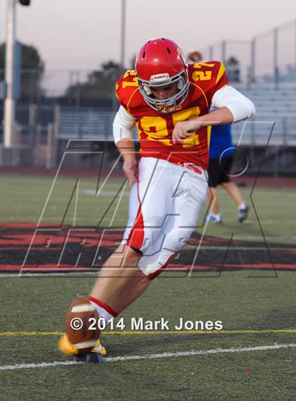 Thumbnail 2 in Seton Catholic vs. Snowflake (AIA D4 Playoff) photogallery.