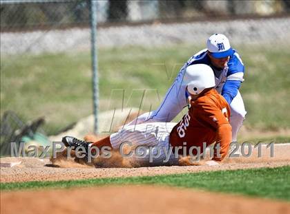 Thumbnail 3 in Midlothian vs. WT White (Robert Dulin Memorial) photogallery.
