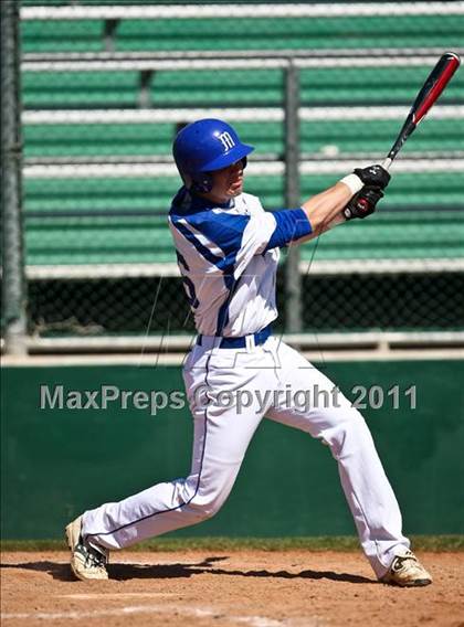 Thumbnail 3 in Midlothian vs. WT White (Robert Dulin Memorial) photogallery.