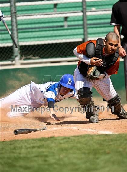 Thumbnail 3 in Midlothian vs. WT White (Robert Dulin Memorial) photogallery.